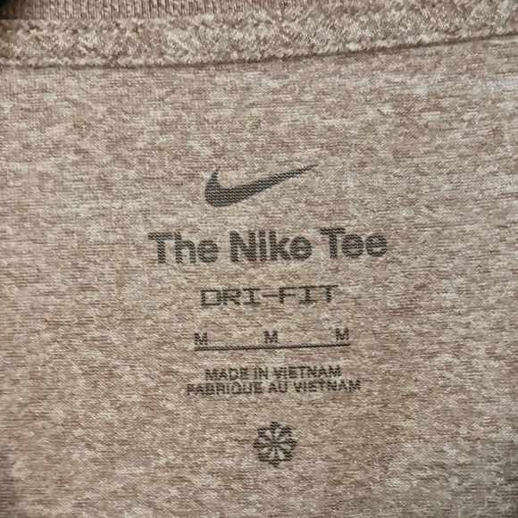 Nike Women's Dri-Fit Tank NWOT - Picture 2 of 6